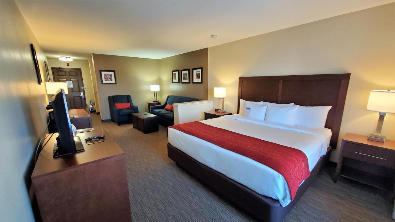 Comfort Inn & Suites Tempe Phoenix Sky Harbor Airport Ngoại thất bức ảnh
