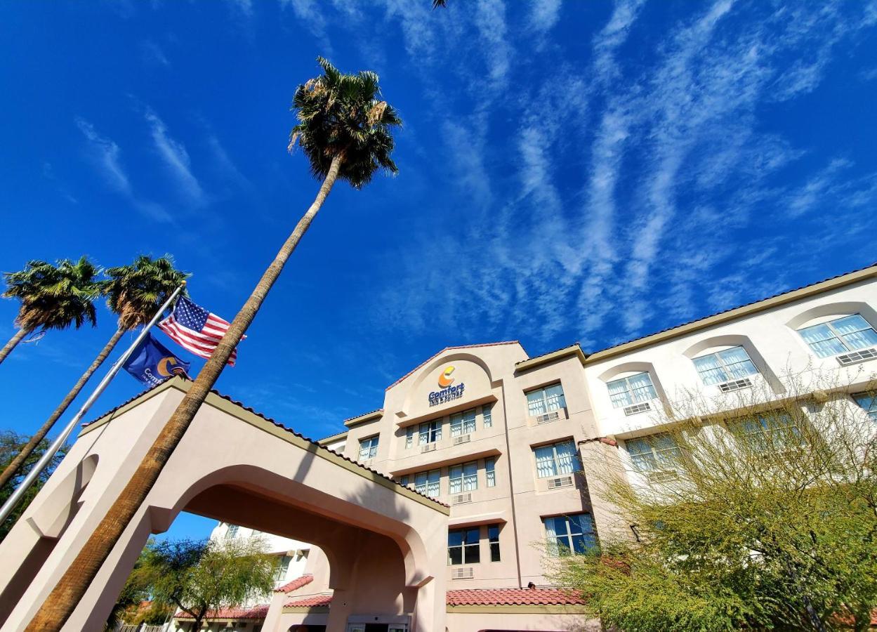 Comfort Inn & Suites Tempe Phoenix Sky Harbor Airport Ngoại thất bức ảnh