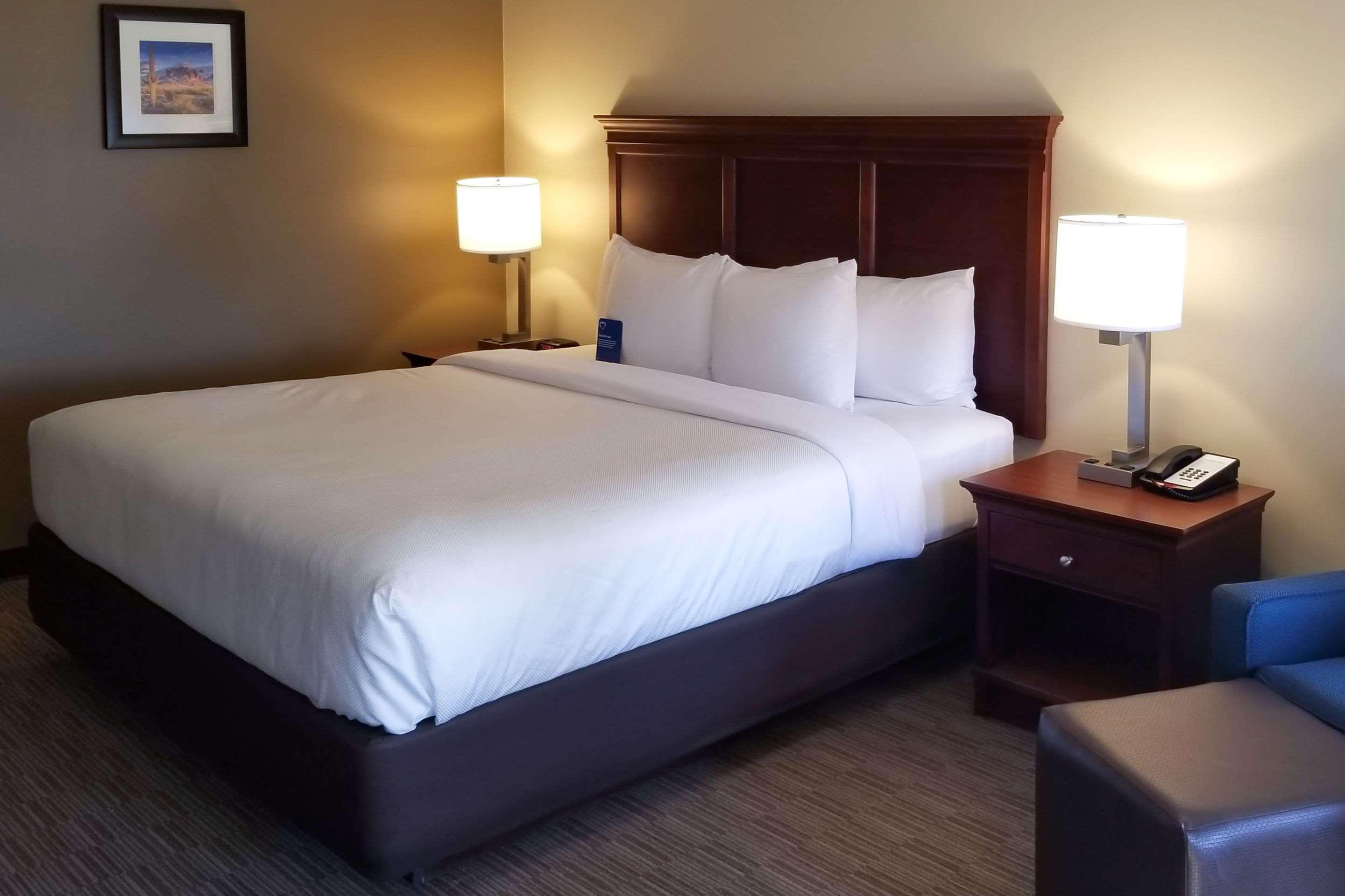 Comfort Inn & Suites Tempe Phoenix Sky Harbor Airport Ngoại thất bức ảnh