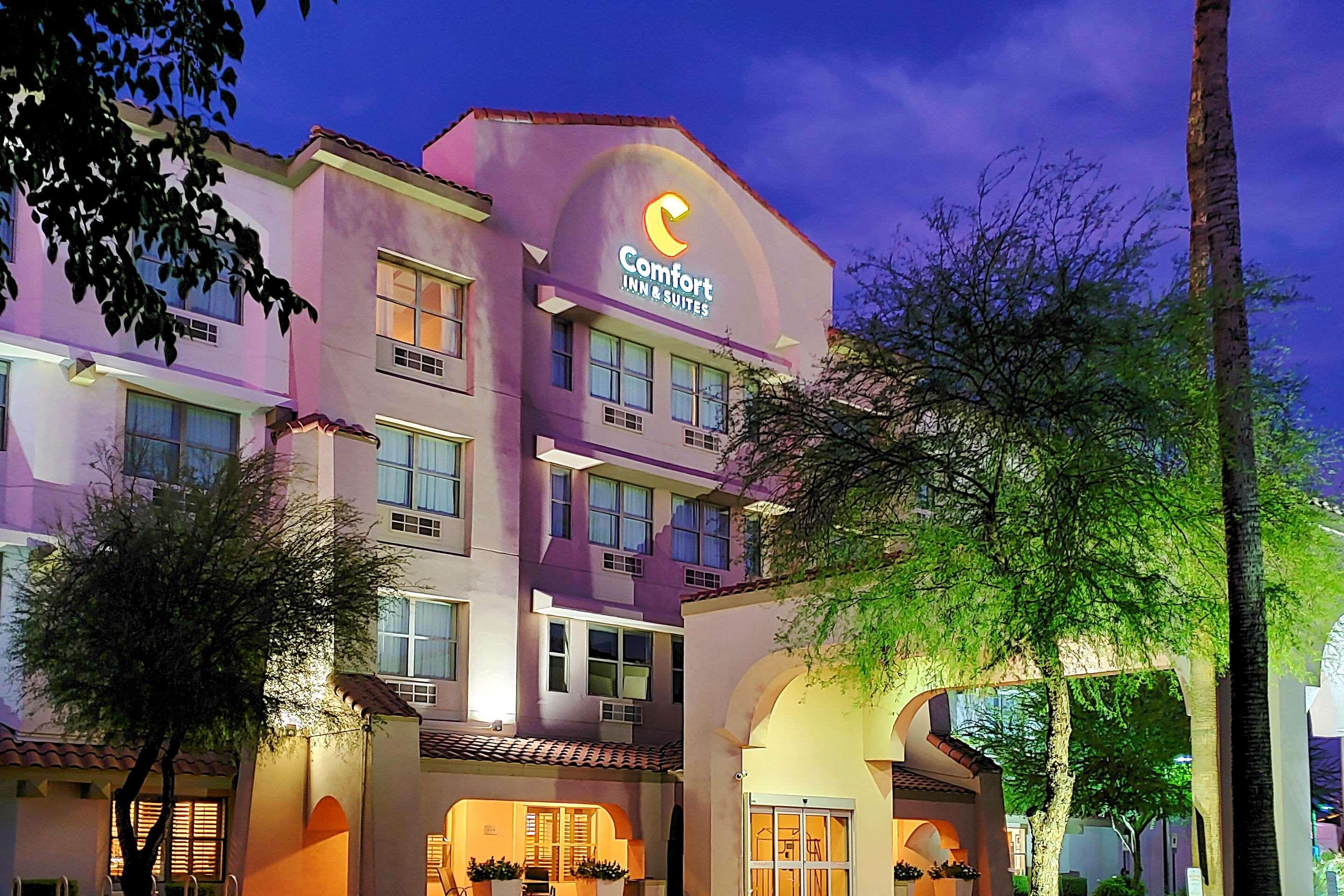 Comfort Inn & Suites Tempe Phoenix Sky Harbor Airport Ngoại thất bức ảnh