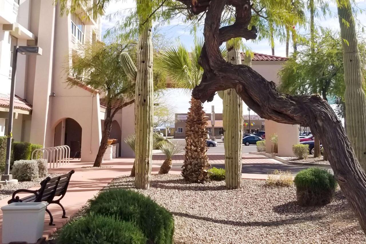Comfort Inn & Suites Tempe Phoenix Sky Harbor Airport Ngoại thất bức ảnh