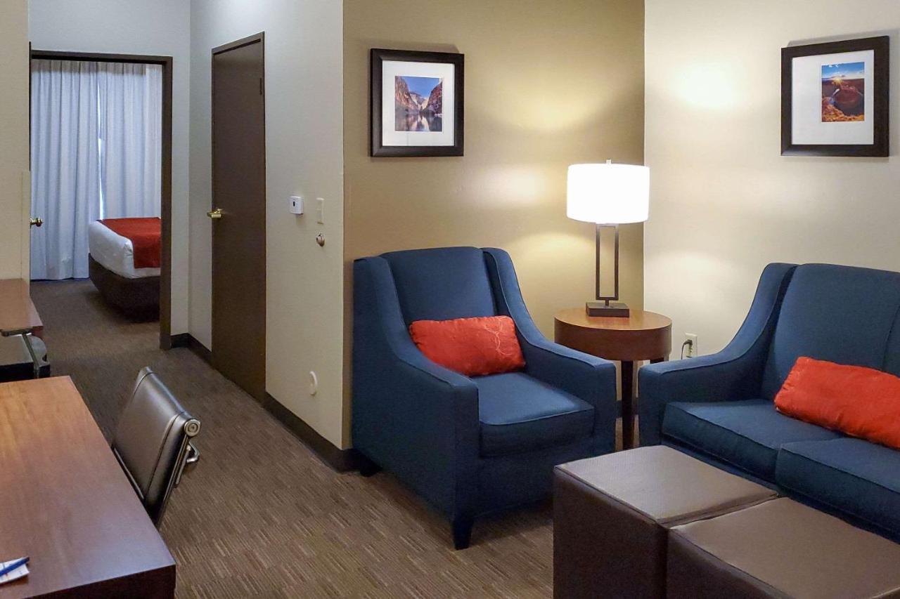 Comfort Inn & Suites Tempe Phoenix Sky Harbor Airport Ngoại thất bức ảnh