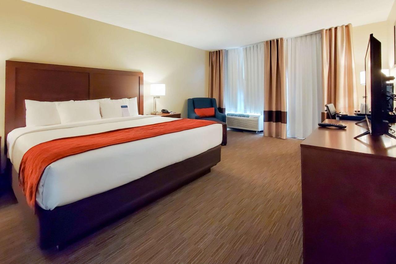 Comfort Inn & Suites Tempe Phoenix Sky Harbor Airport Ngoại thất bức ảnh