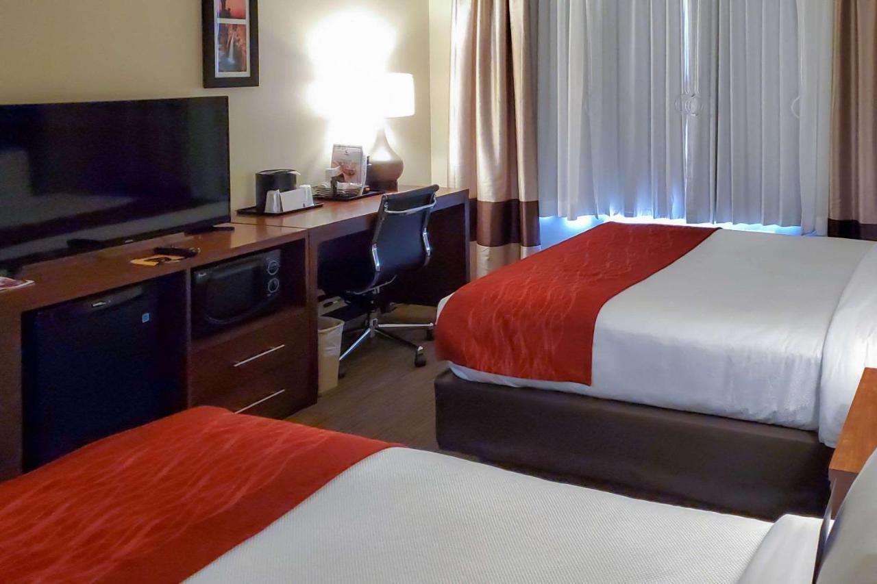 Comfort Inn & Suites Tempe Phoenix Sky Harbor Airport Ngoại thất bức ảnh